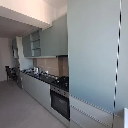 Happy 2 Apartment *